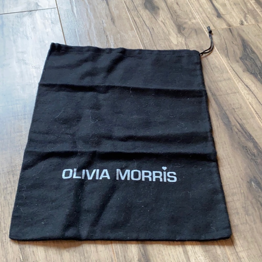 Olivia Morris dust bag